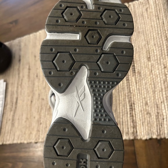 Reebok Royal Charge sneaker - Picture 9 of 9